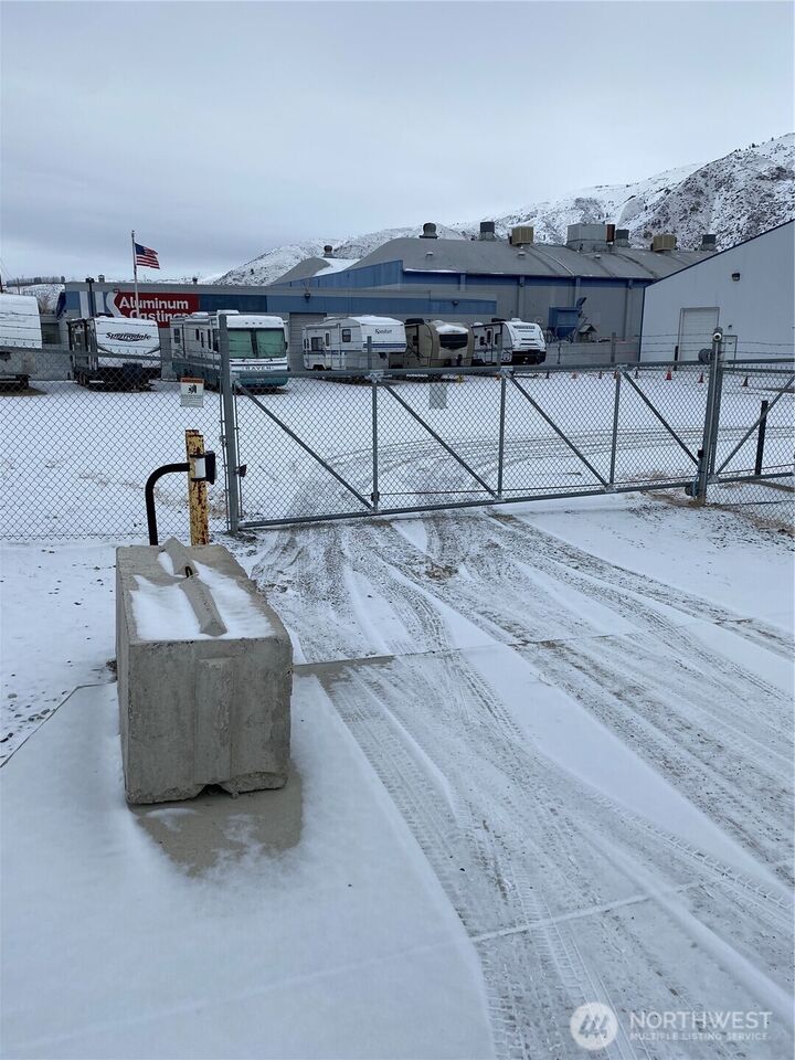 Property Photo:  14277  US Highway 97A  WA 98822 