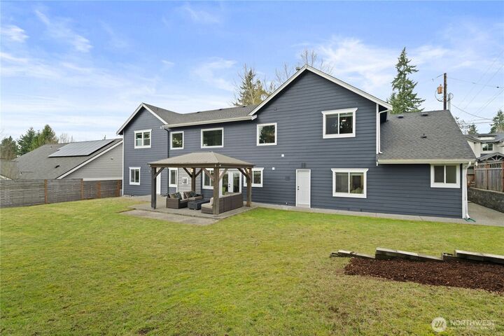 Property Photo: 12411 NE 108th Place WA 98033