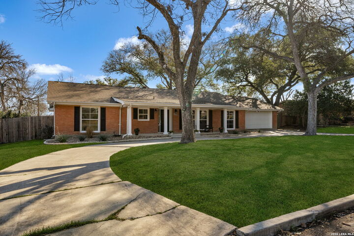 Property Photo: 1416 Wiltshire TX 78209