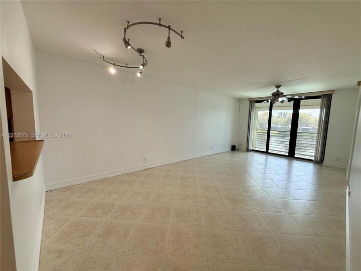 Property Photo:  11312 Taft St 11312  FL 33026 