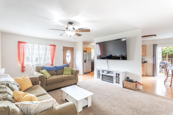 Property Photo:  910 Aloha Street  CA 96080 