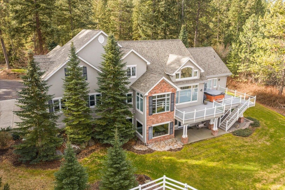 Property Photo: 4309 E Silver Spur Ln WA 99217