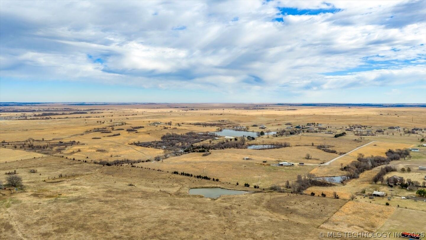 Property Photo:  399748 W 1781 Drive  OK 74006 