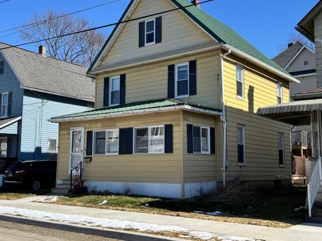 Property Photo:  16 Glenwood Street  PA 16365 