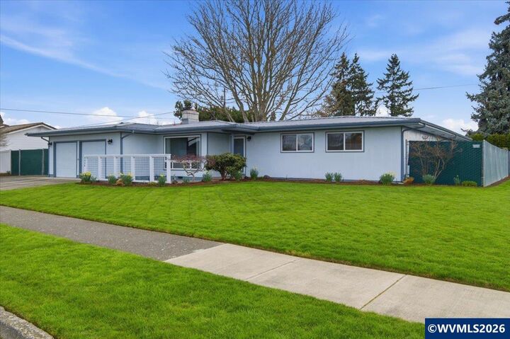 Property Photo:  4426 46th Av NE  OR 97305 