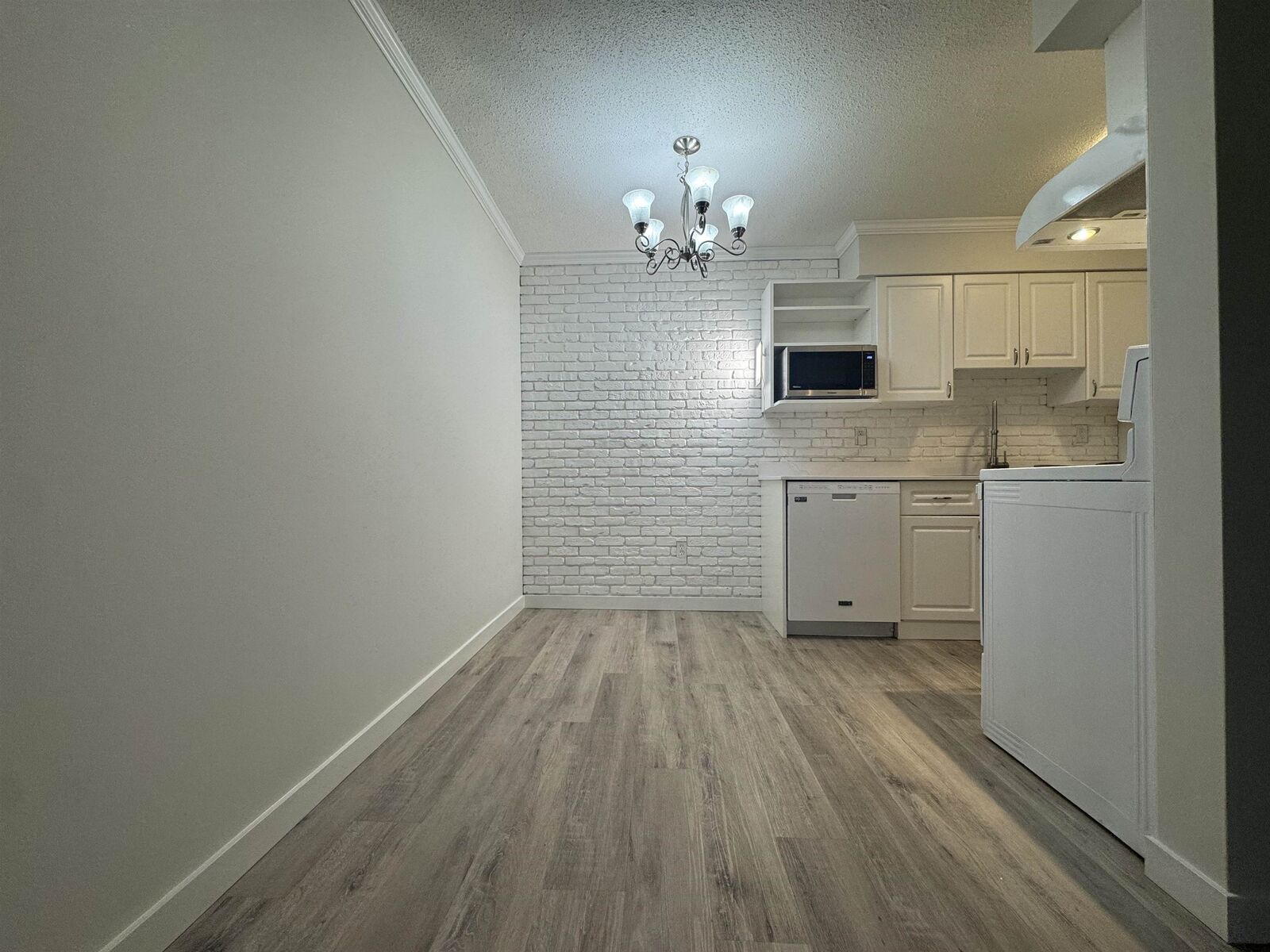 Property Photo:  11806 88 Avenue 124  BC V4C 3C5 