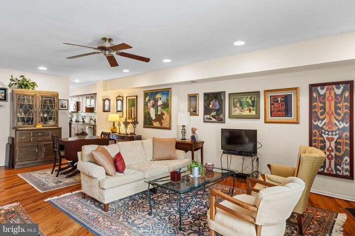 Property Photo:  214 N 22nd Street 30 9B  PA 19103 