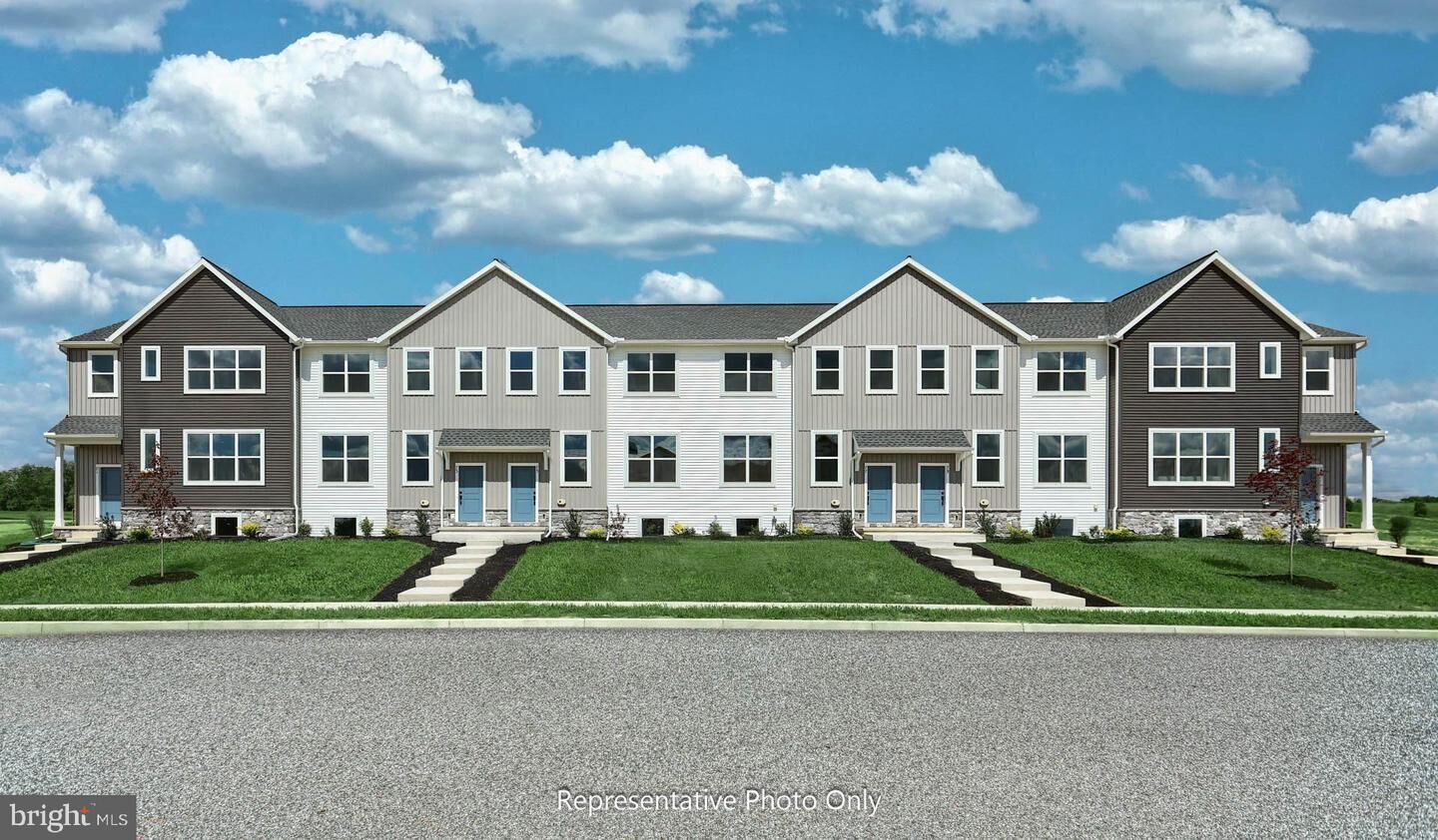 Property Photo: 32 N Conifer Drive PA 17022