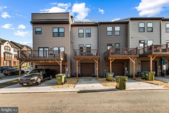 Property Photo: 1318 Trestle Drive VA 22401