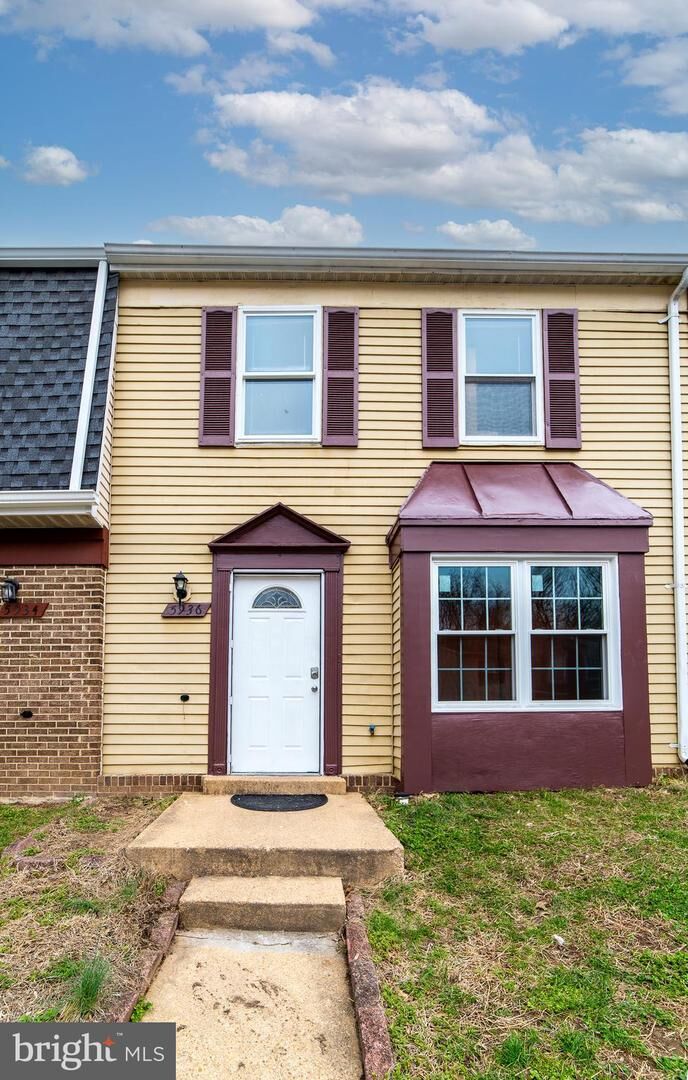 Property Photo:  5936 Applegarth Place  MD 20743 