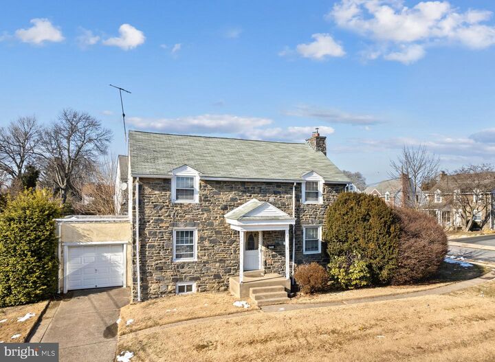 Property Photo:  800 Collenbrook Avenue  PA 19026 