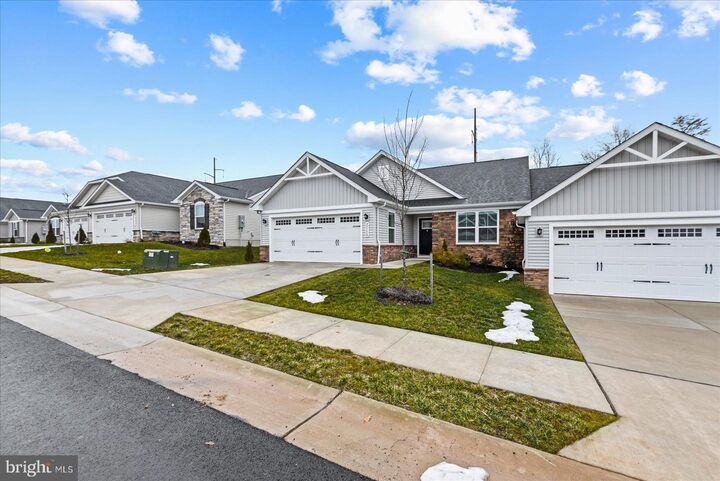 Property Photo: 35150 Daisy Way VA 22508