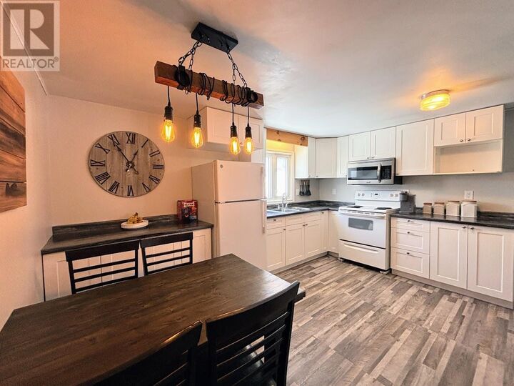 Property Photo:  10 Jackson Cres  ON P0T 2E0 