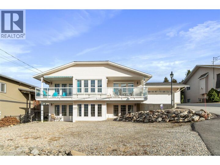 Property Photo: 430 20 Street Southeast BC V1E 1J4