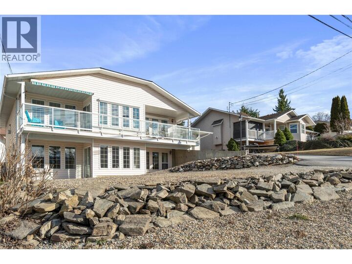 Property Photo:  430 20 Street Southeast  BC V1E 1J4 