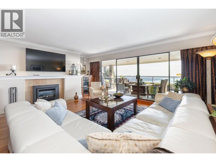 Property Photo:  2250 Folkestone Way 33  BC V7S 2X7 