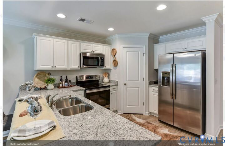 Property Photo: 6425 Lila Crest Lane VA 23112