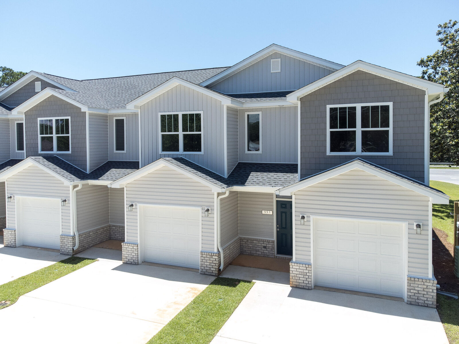 Property Photo:  969 Skylark Road  FL 32569 