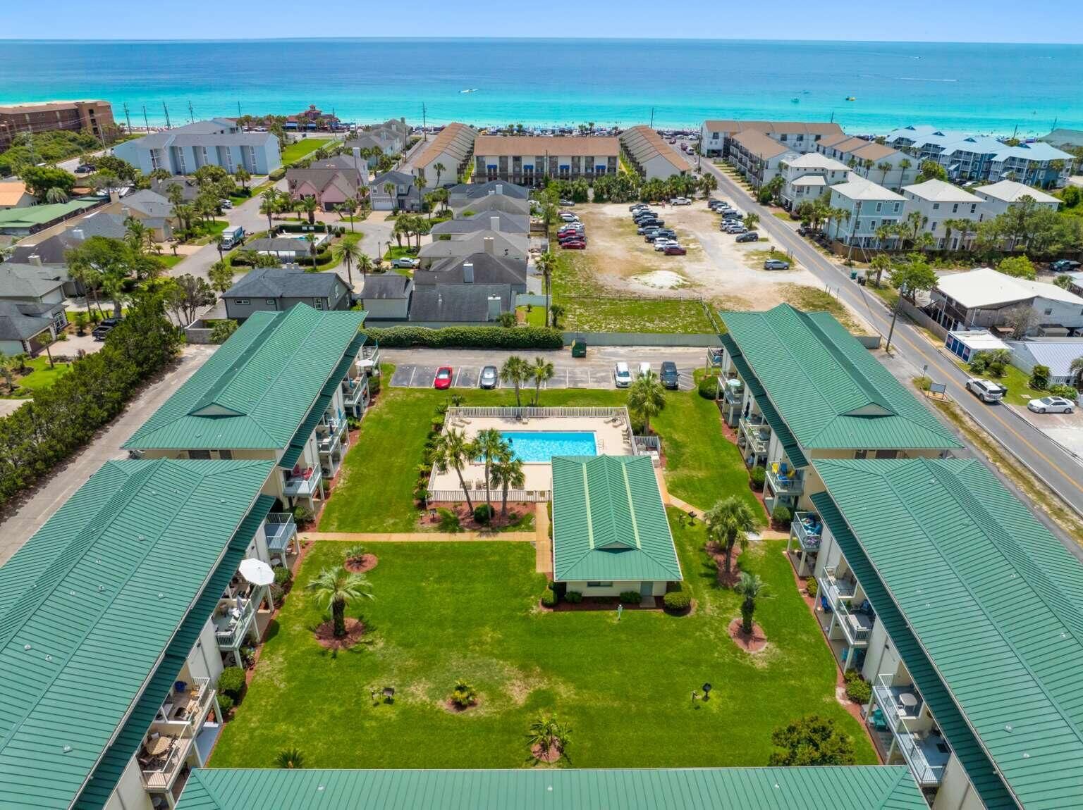 Property Photo:  60 Sandprints Drive Unit D1  FL 32550 