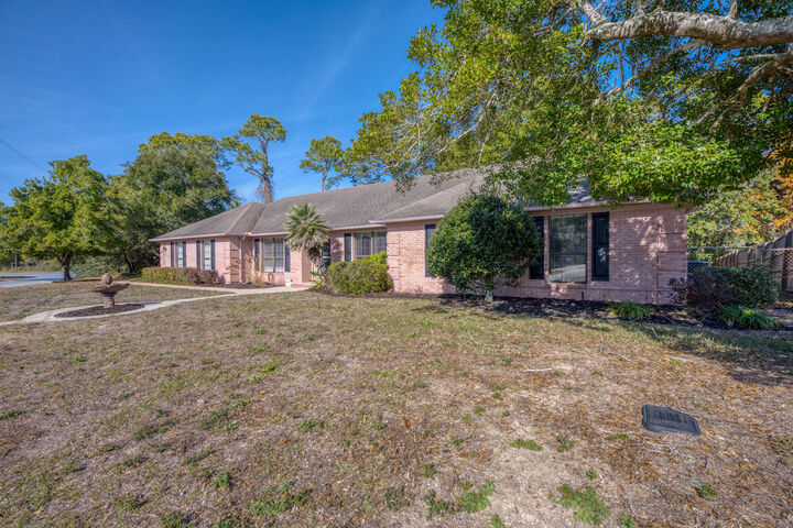 Property Photo:  3 Neptune Drive  FL 32569 
