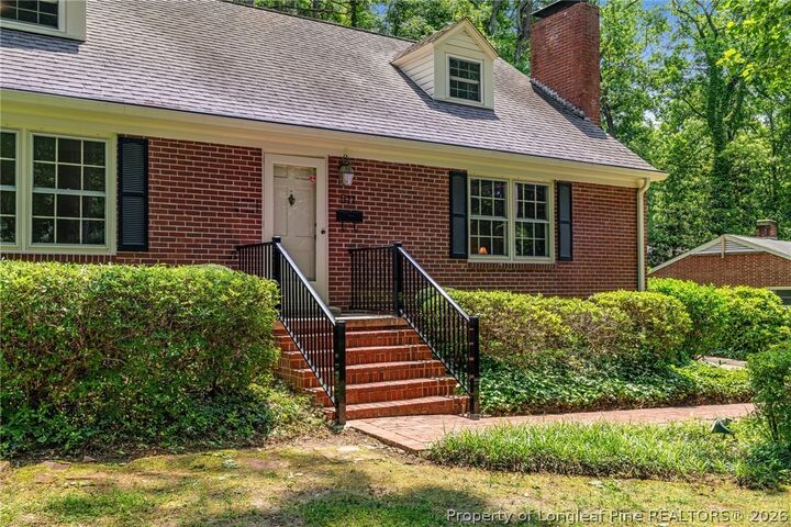 Property Photo:  511 Maplewood Drive  NC 27330 
