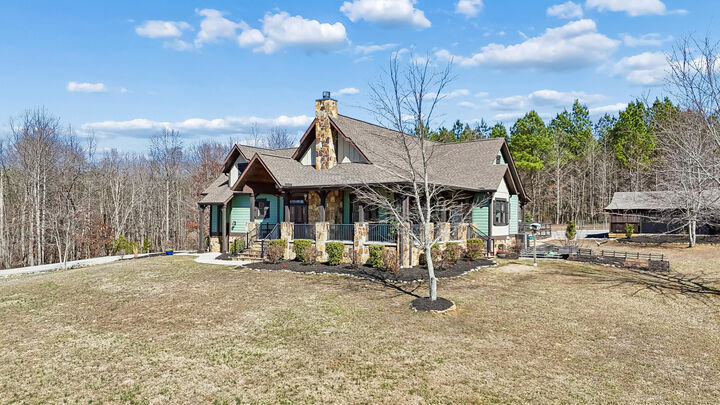 Property Photo: 925 River Bluffs Drive TN 37347