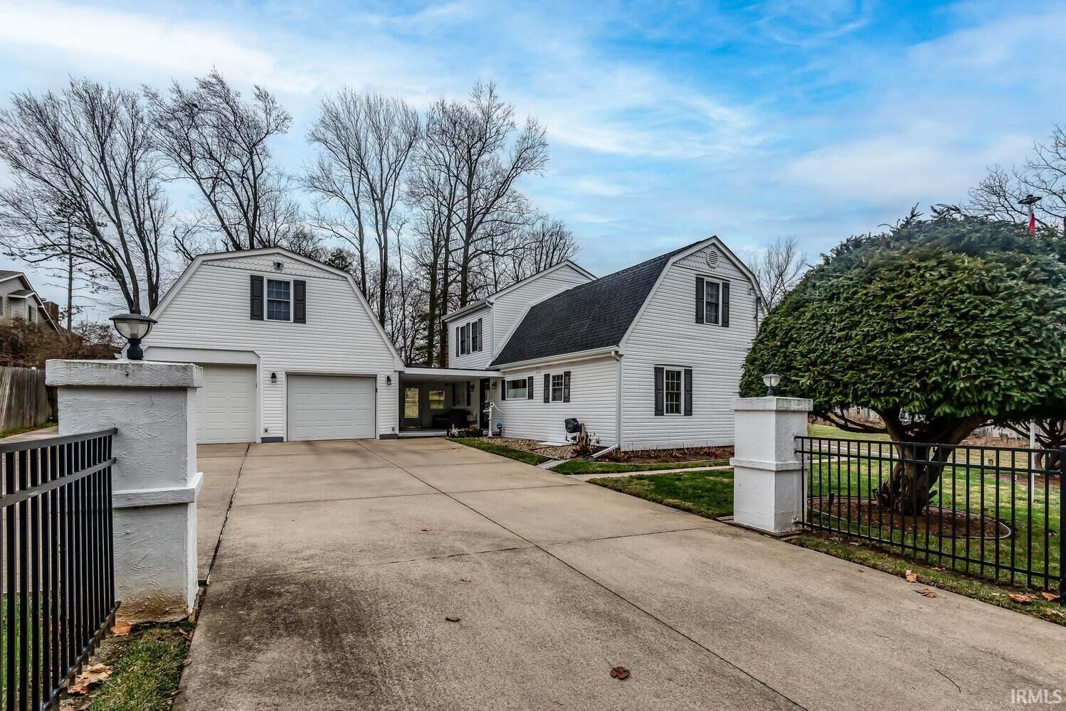 Property Photo:  1300 E Hillside Drive  IN 47401 