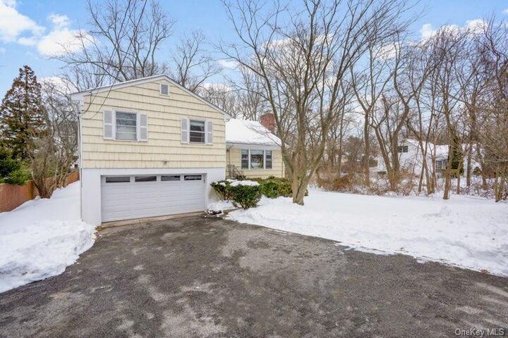 Property Photo:  1015 Mamaroneck Avenue  NY 10605 