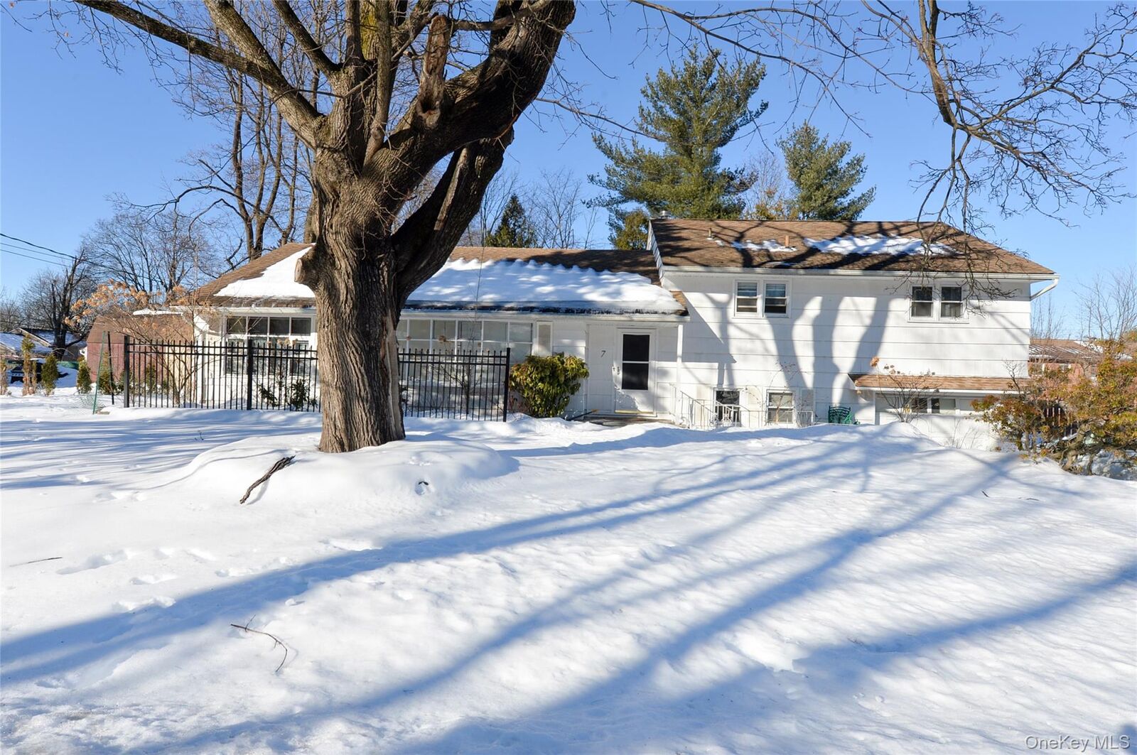 Property Photo:  7 S Oak Street  NY 10977 