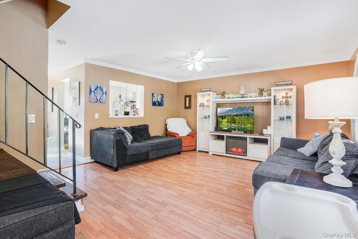 Property Photo:  6203 Chelsea Cove N  NY 12533 