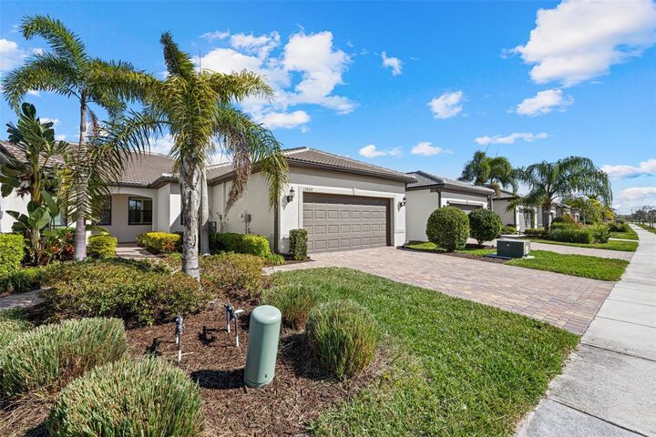 Property Photo: 13860 Vadini Street FL 34293