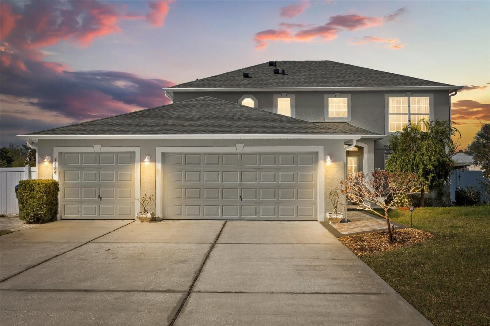 Property Photo:  7554 Lake Andrea Circle  FL 32757 