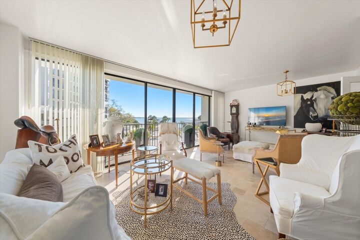 Property Photo:  8 Belleview Boulevard 203  FL 33756 