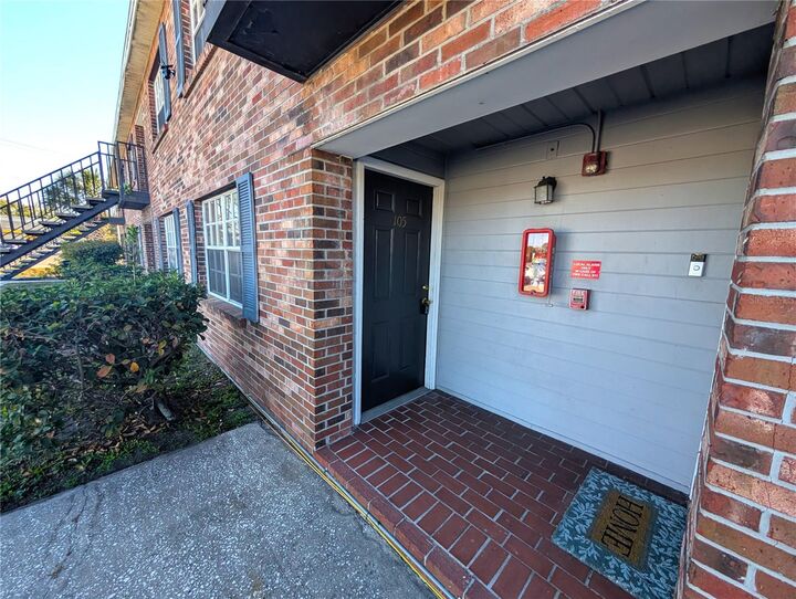 Property Photo:  6415 S Roberts Avenue 105  FL 33616 