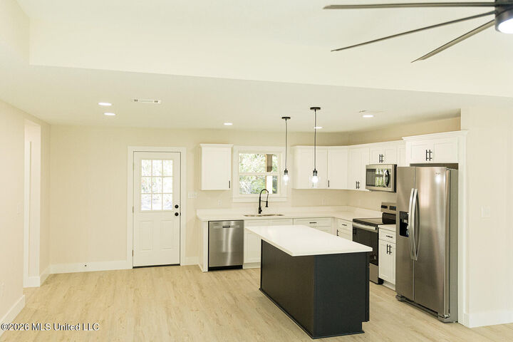 Property Photo:  1709 Barracuda Drive  MS 39553 