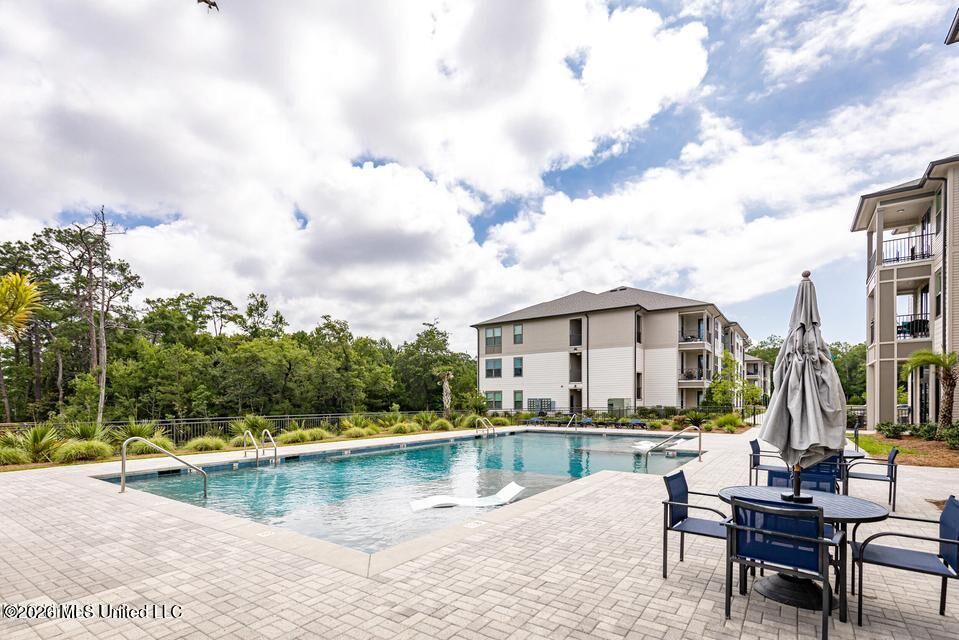 Property Photo:  2501 Bienville Boulevard  MS 39564 