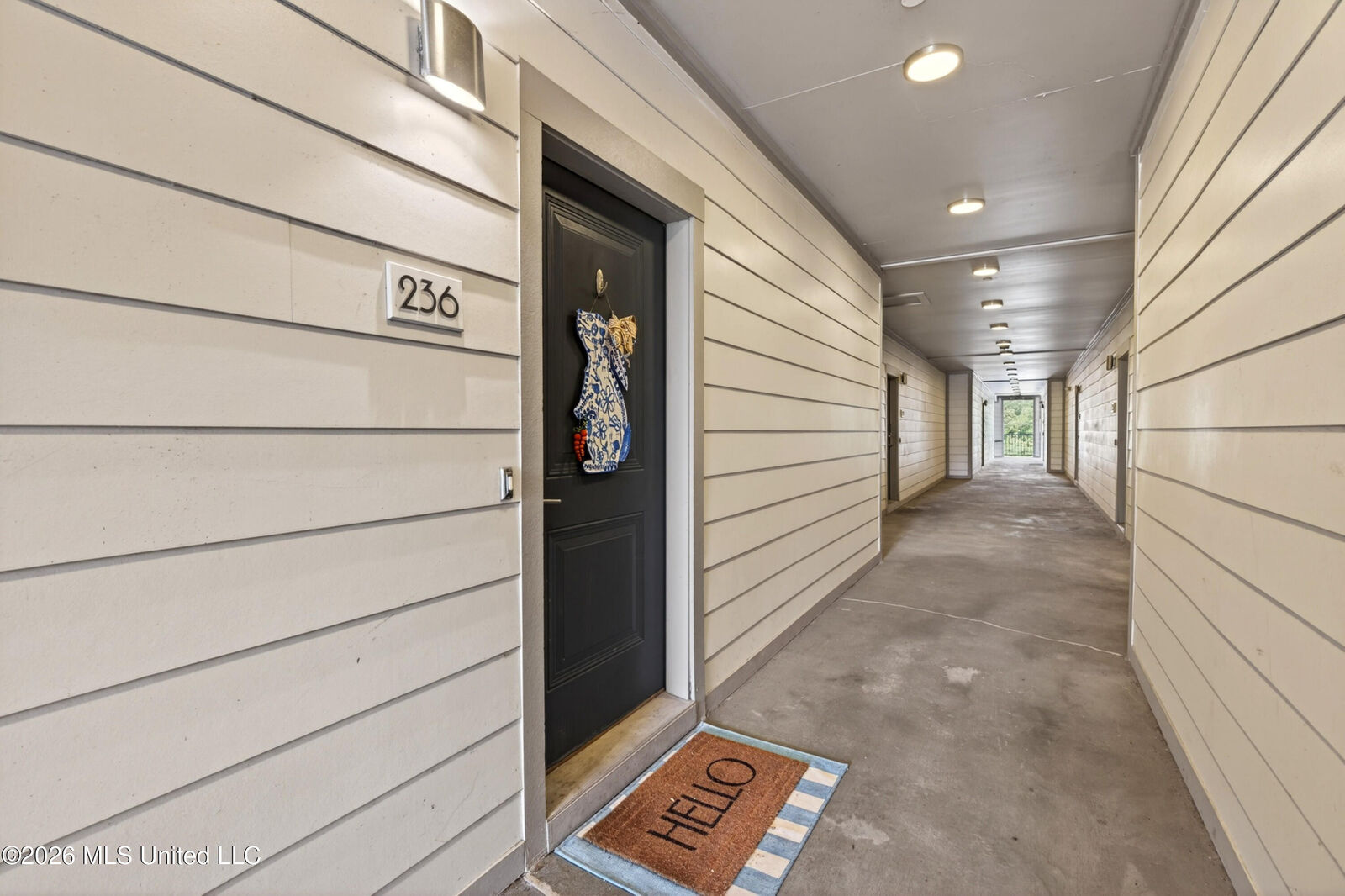 Property Photo:  2501 Bienville Boulevard  MS 39564 