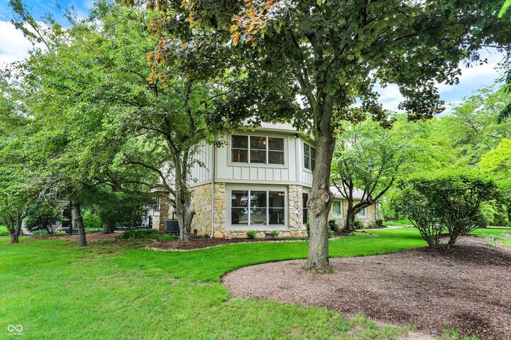 Property Photo: 4990 E County Road 750 S IN 46112