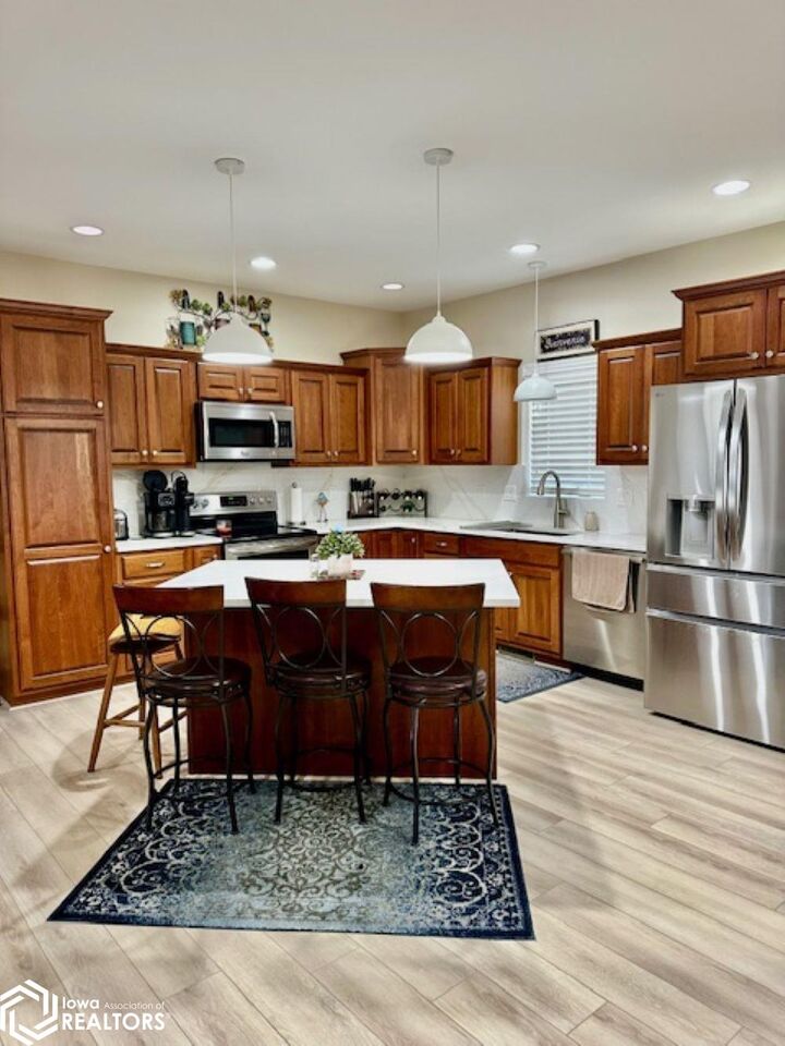 Property Photo: 1431 Pawnee Drive IA 52601