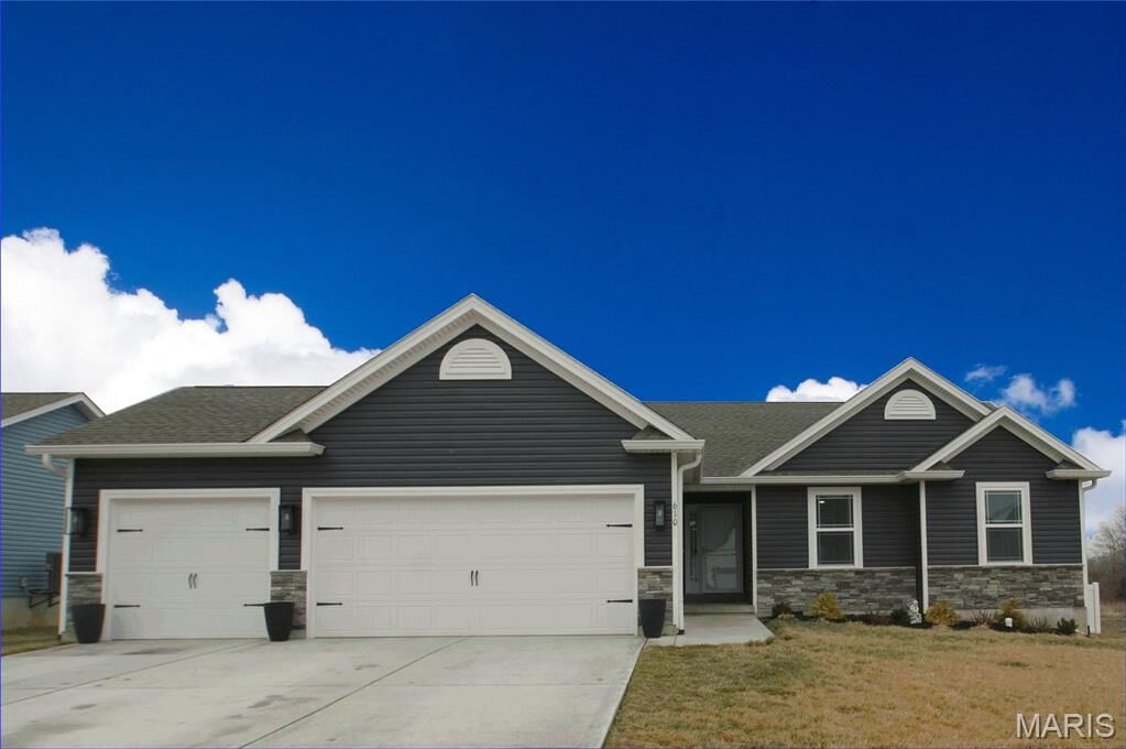 Property Photo: 610 Schapers Court MO 63362