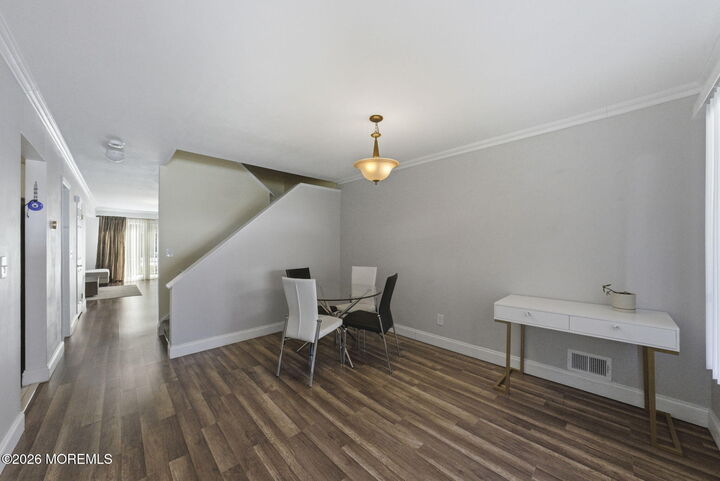 Property Photo:  6 Woodmere Court  NJ 07728 