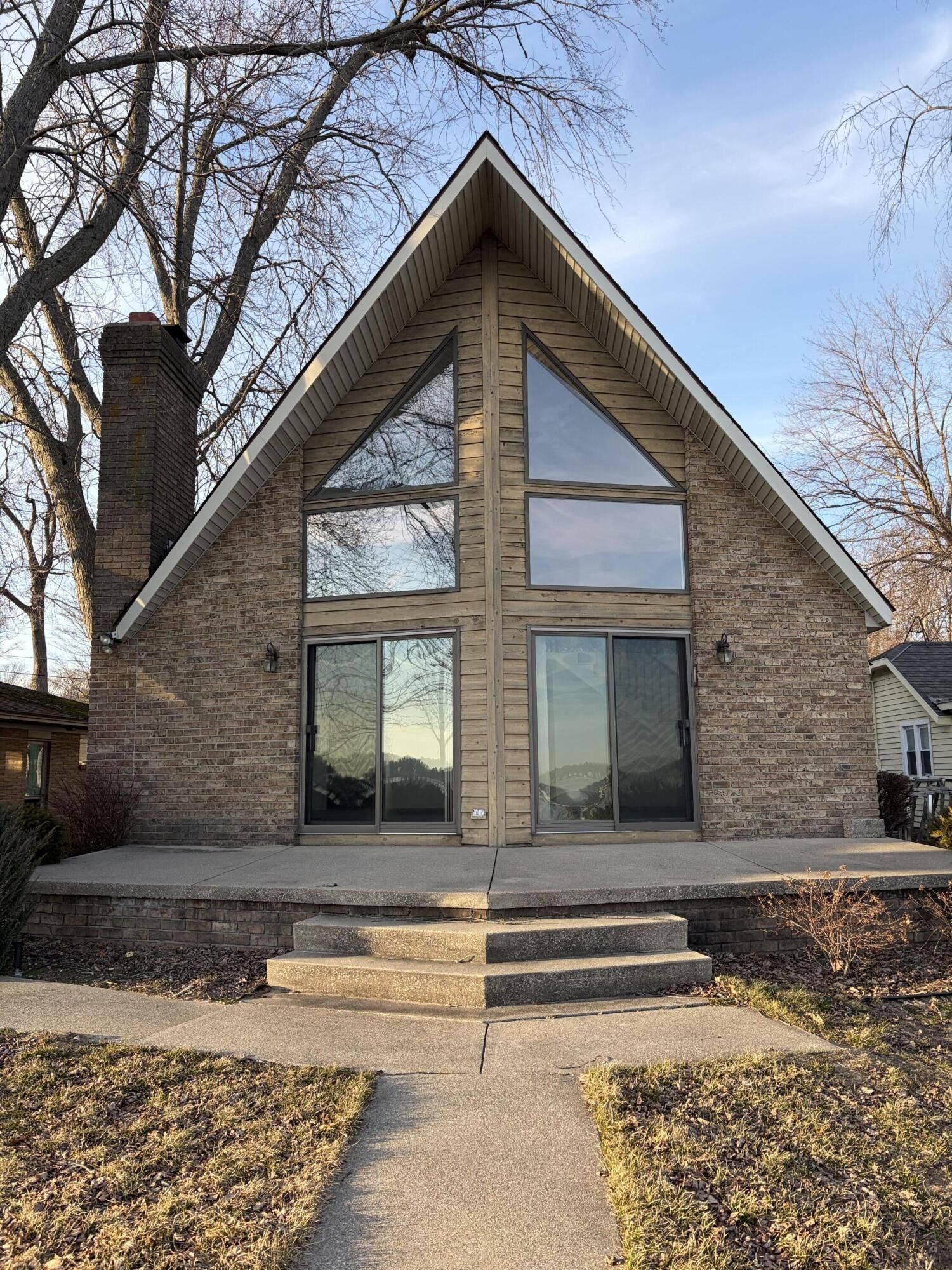 Property Photo:  2012 Lake Street  MI 49424 