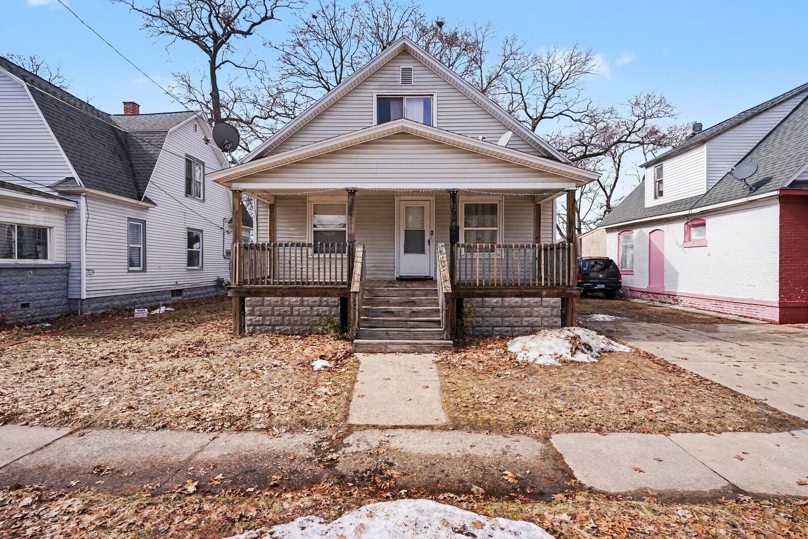 Property Photo:  1691 Terrace Street  MI 49442 
