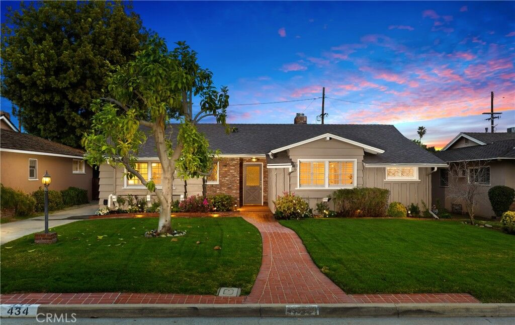 Property Photo:  434 Wenham Road  CA 91107 