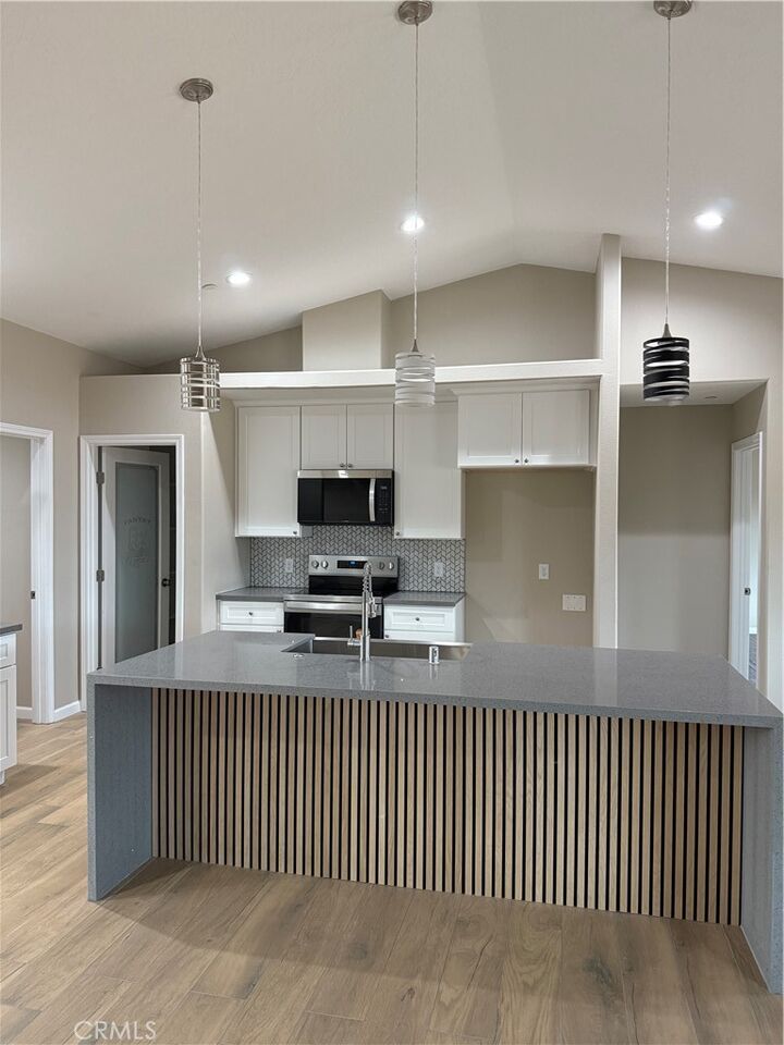 Property Photo:  9677 I Avenue  CA 92345 