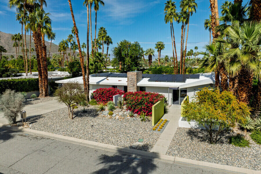Property Photo:  1156 E Cactus Road  CA 92264 