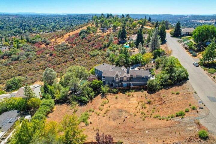 Property Photo: 3299 Woodleigh Lane CA 95682