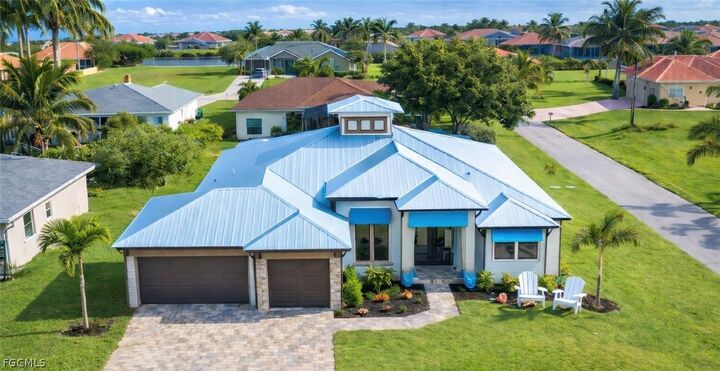 Property Photo: 2801 SW 33rd Terrace FL 33914