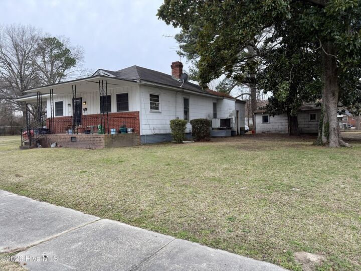 Property Photo: 728 Atlantic Avenue NC 27801