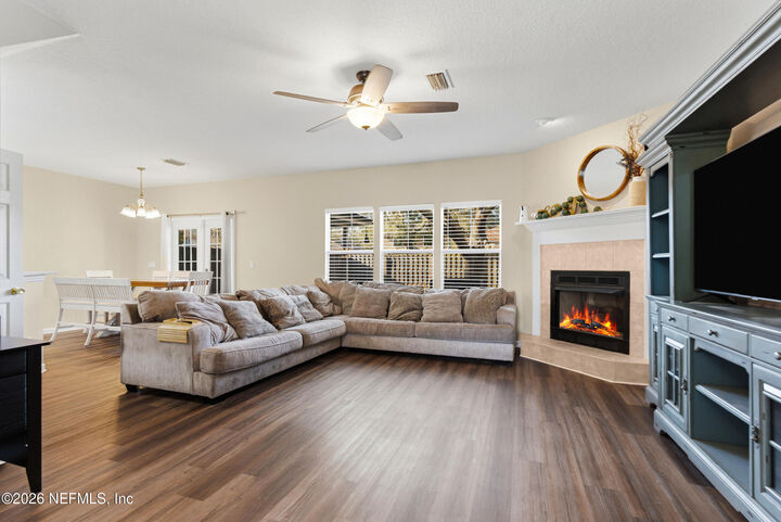 Property Photo: 3681 Silver Bluff Boulevard FL 32065